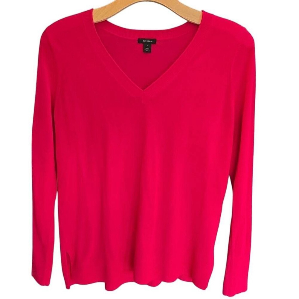 Halogen Red V neck Sweater Slit on the sides. Wool/Acrylic M